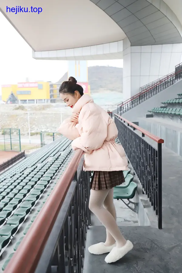 [合集]清纯学妹《大西瓜爱牙膏》全套4系合集随包视频（W系23套舞蹈生服饰），大小428G-合集库