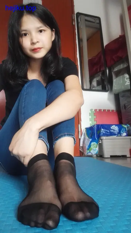 图片[8]-[合集]学妹校园寝室丝短袜美脚全套42期，大小8.38G-合集库